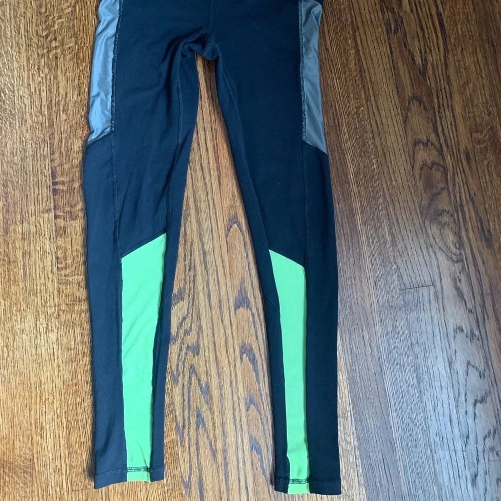 ALO Yoga good small